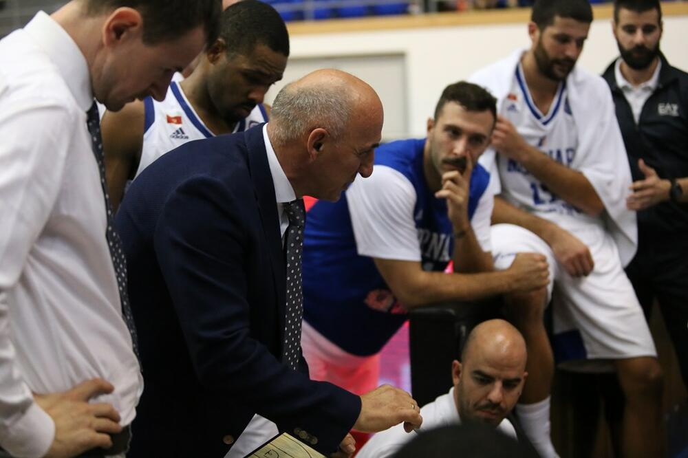 Mihailo Pavićević sa ekipom