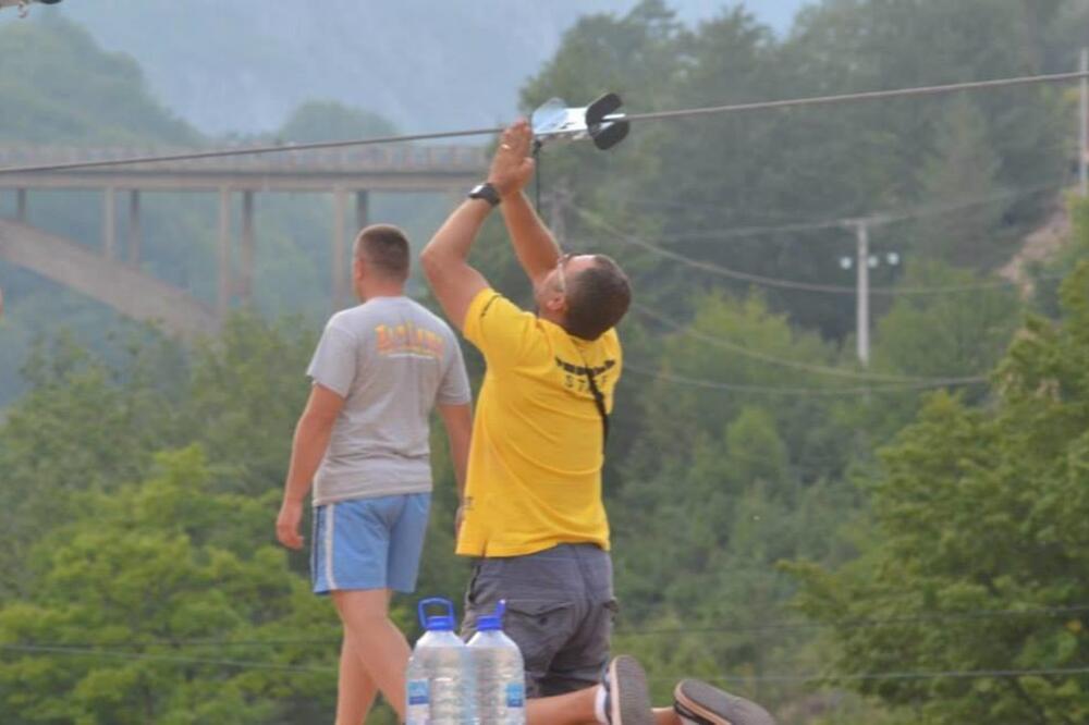 Turisti povrijeđeni tokom sustizanja na sajli: (Ilustracija), Foto: Zip Line Montenegro