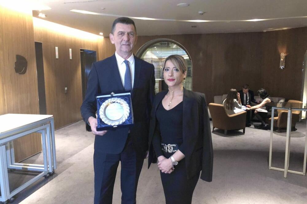 Bajčetić sa ambasadorkom Marijom Petrović, Foto: Opština Pljevlja