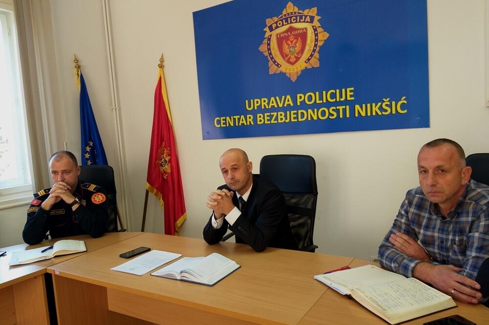 Goranović (u sredini) sa sardnicima, Foto: Svetlana Mandić