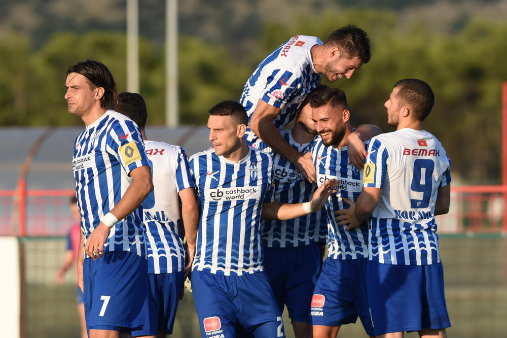 Slavlje fudbalera Budućnosti, Foto: Savo PRELEVIC