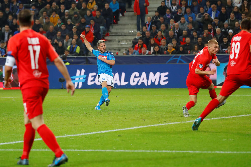 Mertens postiže gol u Salsburgu, Foto: Reuters