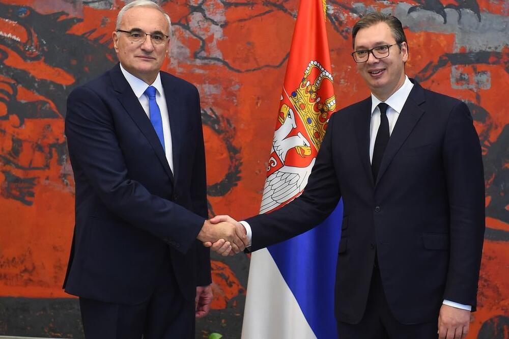 Milošević i Vučić, Foto: Predsednik.rs
