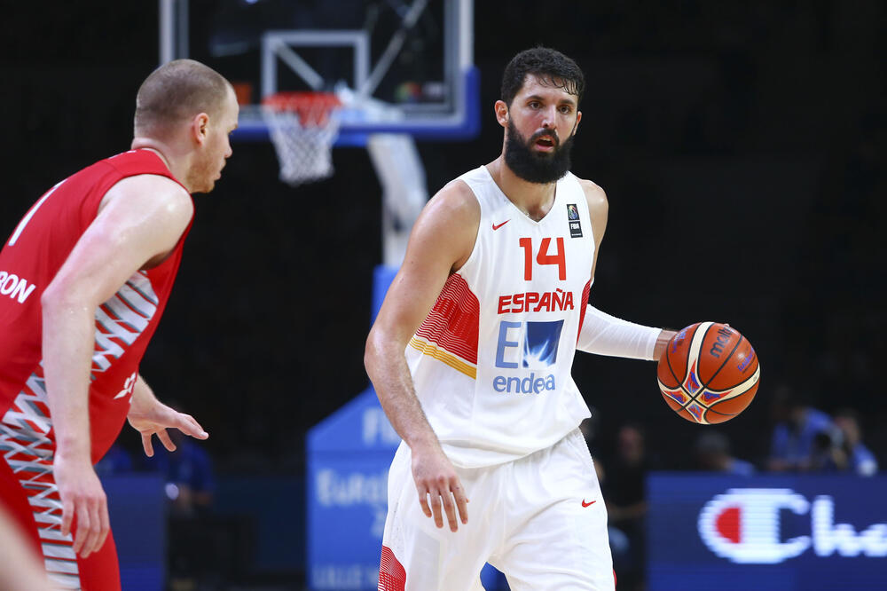 Mirotić u dresu Španije