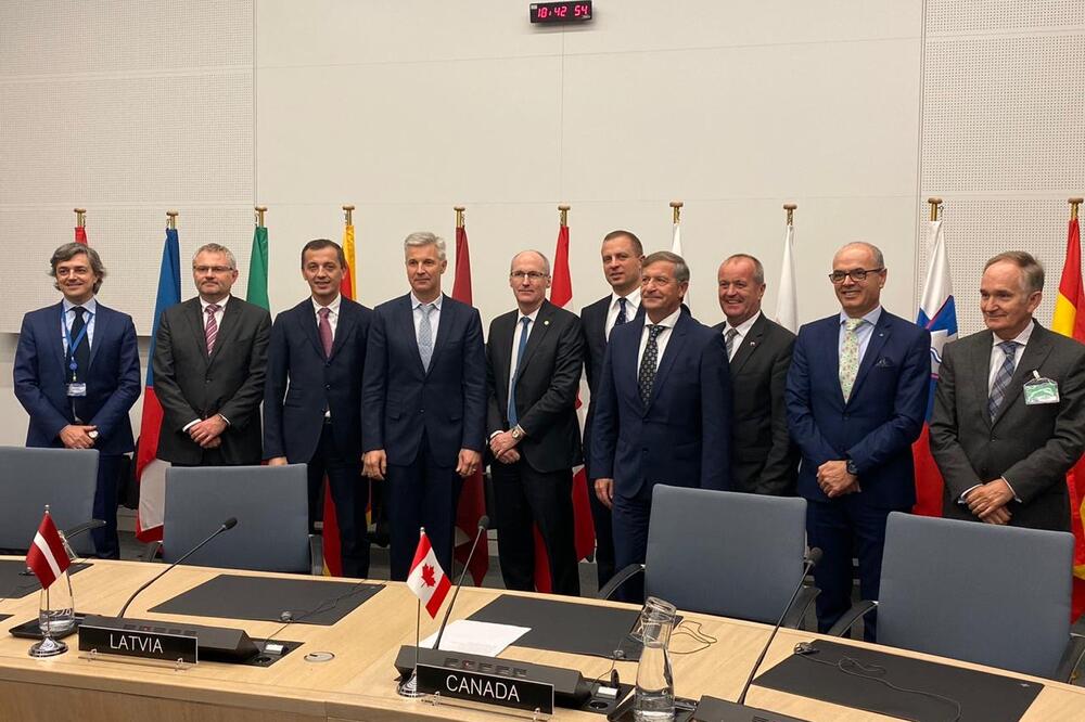 Ministar Bošković  na sastanku u Briselu, Foto: Vlada Crne Gore