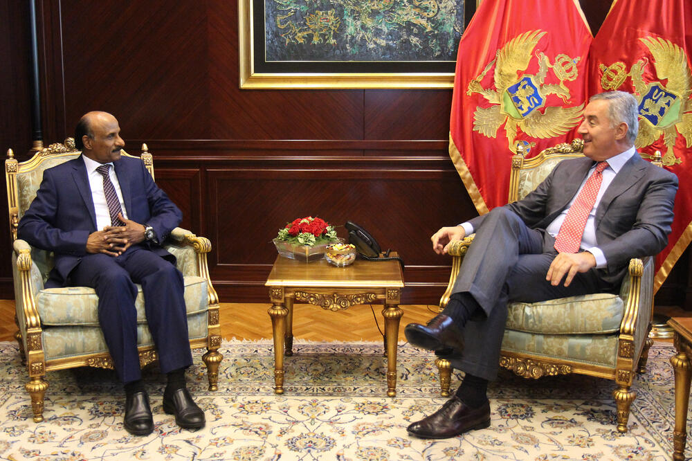 Romatihi i Đukanović, Foto: Služba za informisanje Predsjednika Crne Gore