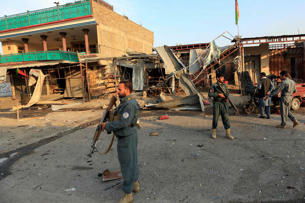 Avganistanska policija na mjestu napada u Džalalabadu, Foto: Reuters