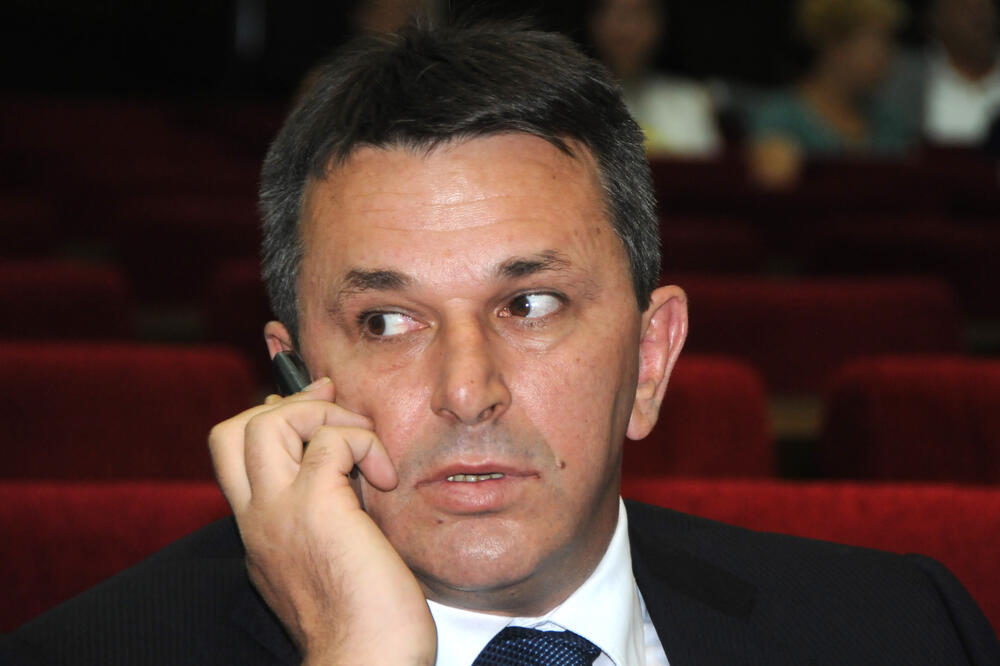 Doveo Klikovac u Luku Bar: Vladan Vučelić, Foto: Boris Pejović