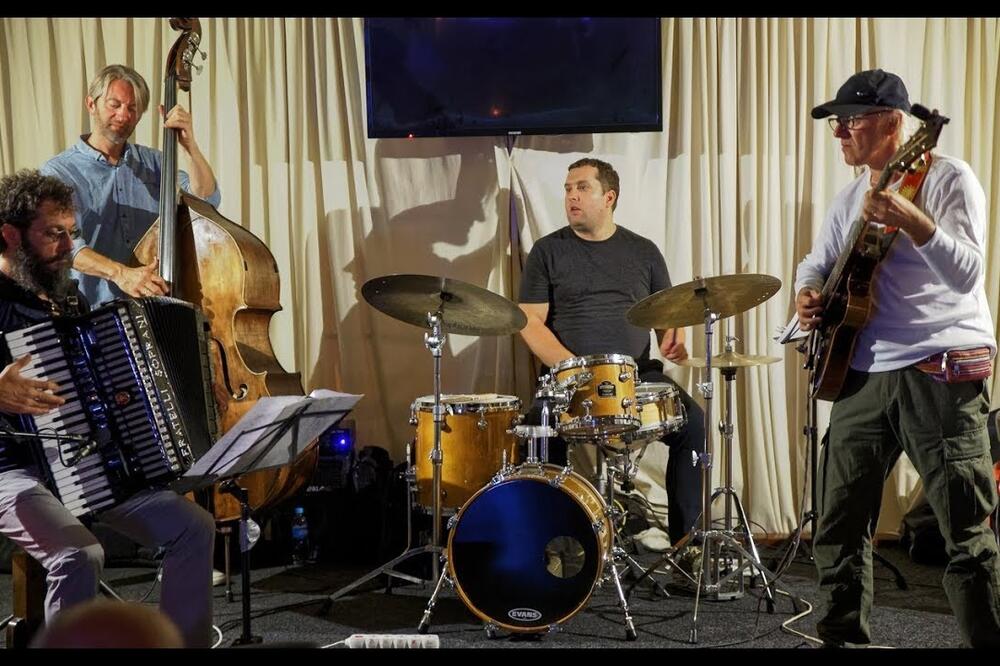 ZZ Quartet, Foto: Ytimg.com