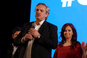 Peronista Alberto Fernandes pobijedio na izborima u Argentini