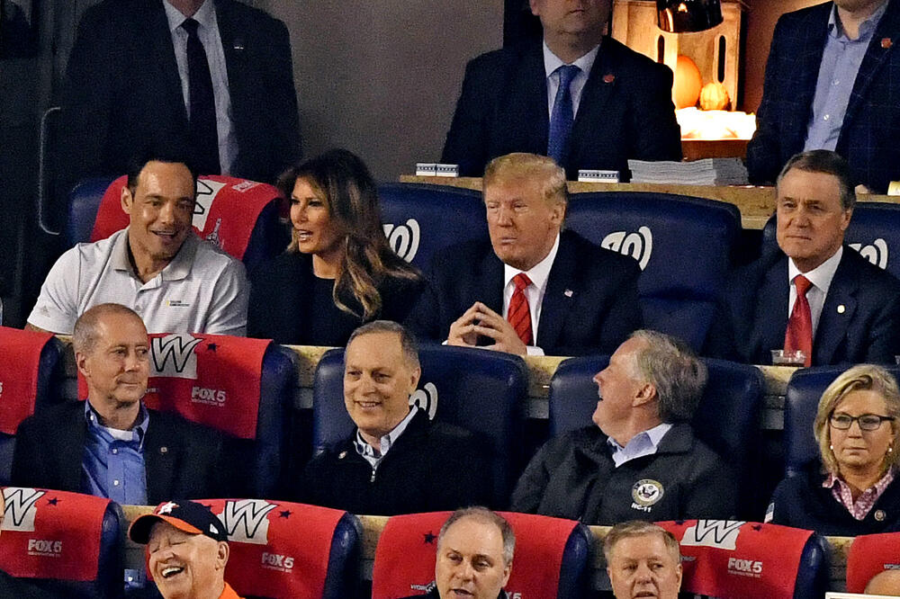 Donald i Melanija Tramp na stadionu, Foto: Tommy Gilligan/Reuters