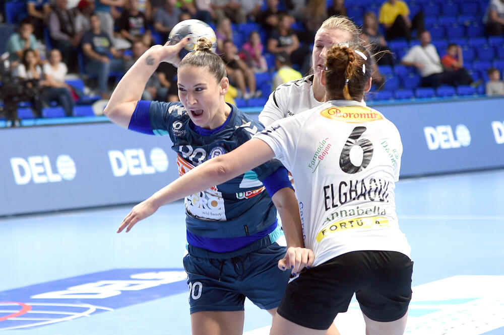 Milena Raičević na prvom meču sa Ramniku Vlčeom, Foto: Zoran Đurić