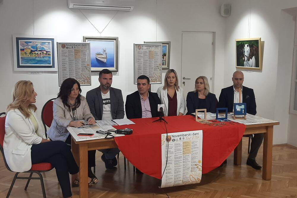 Sa konferencije za novinare, Foto: Sa konferencije za novinare