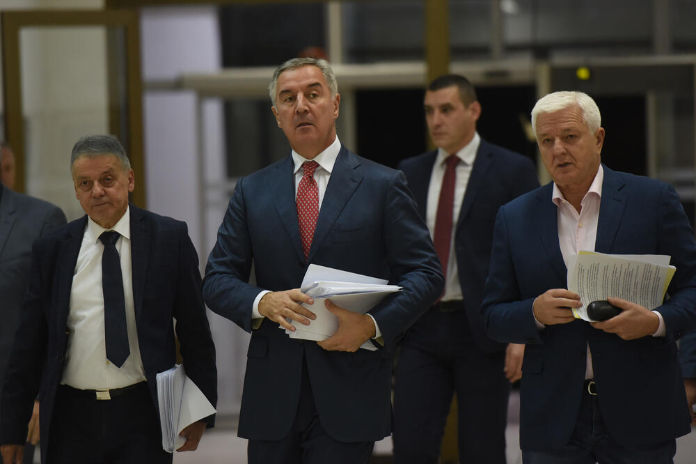 Iz sjedišta DPS-a, Foto: Savo Prelević