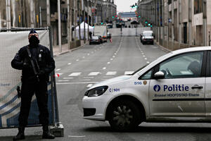 Belgijska policija otkrila 12 migranata: Bili sakriveni u...