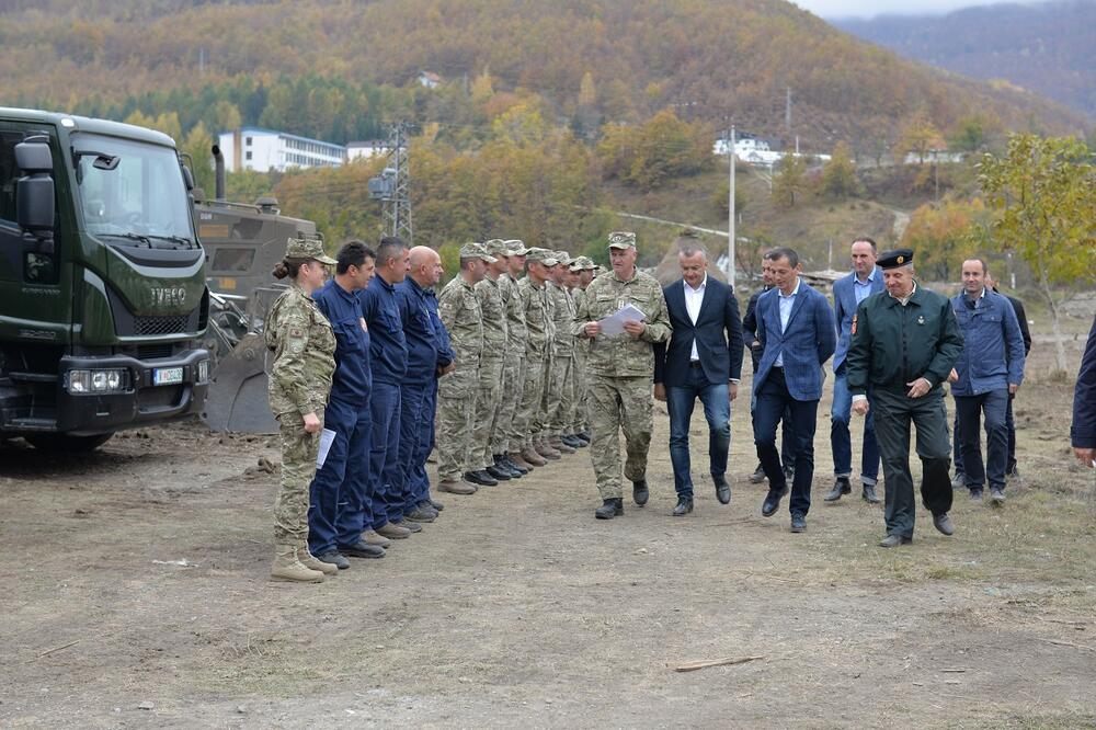 Sa današnje posjete Boškovića, Foto: Ministarstvo odbrane