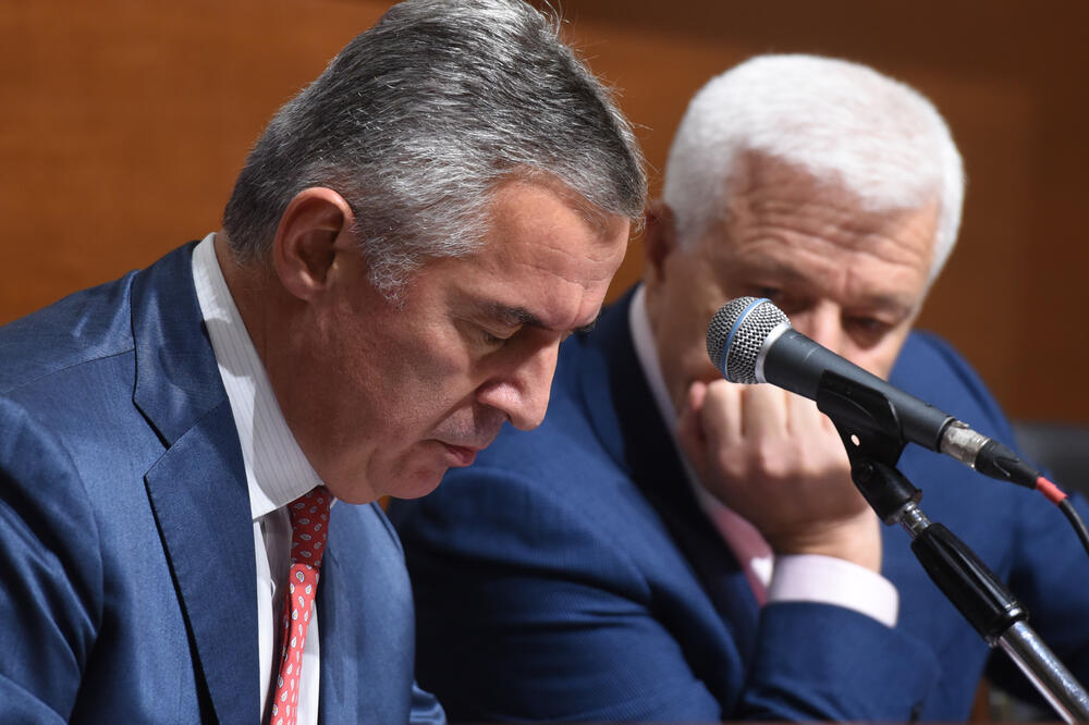 Đukanović i Marković na sjednici GO DPS-a, Foto: Savo Prelević