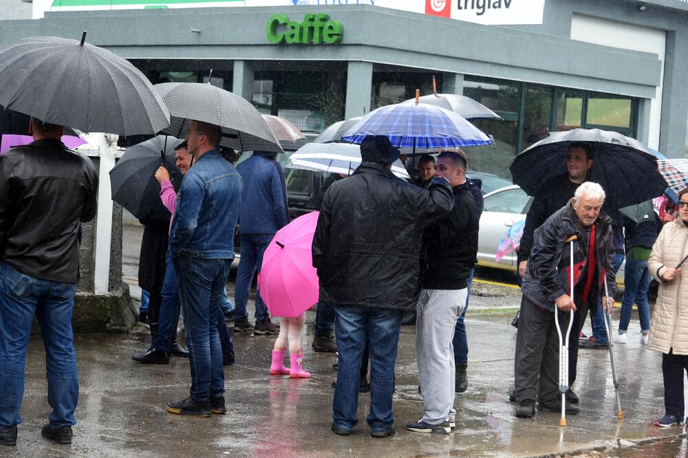 Sa protesta u Spužu, Foto: Boris Pejović