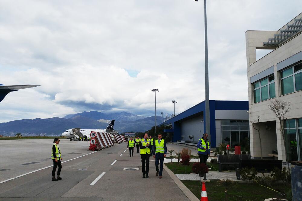 Aerodrom Tivat, Foto: Siniša Luković