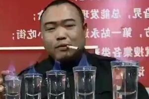 Liu Šišao: Kineski "seljak" koji ispijanjem alkohola postaje...