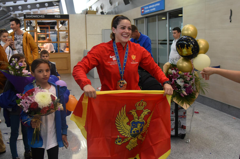 Djevojka za ponos: Jovana Peković, Foto: Savo Prelević