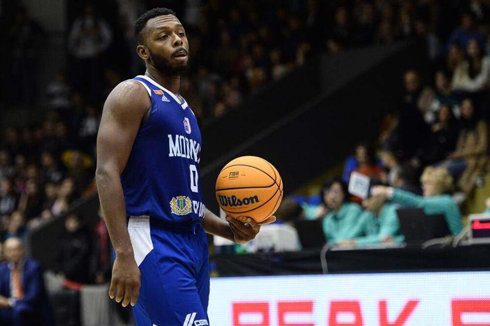 Ima veliku minutažu i slobodu, čeka se da počne da pogađa: Džejkob Pulen, Foto: FIBA, FIBA
