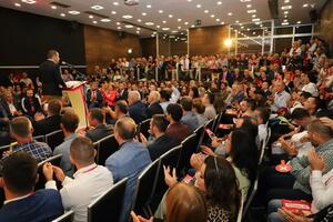 Demokrate: DPS skriva fantom birače, otuda strah od zakonitih...