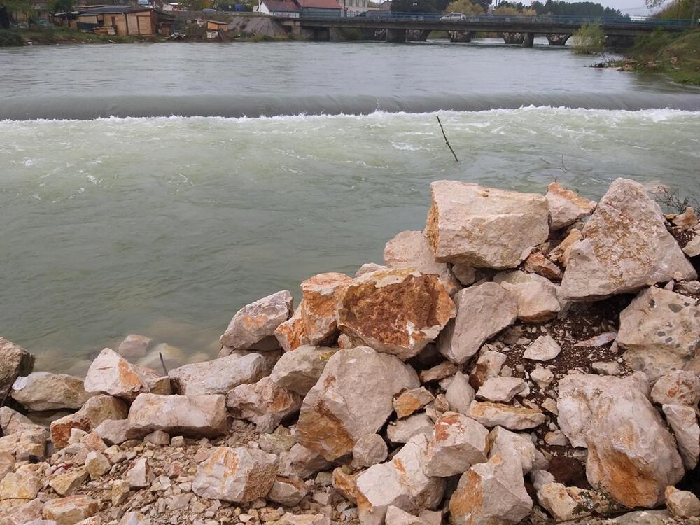 Rijeka Zeta, Nikšić