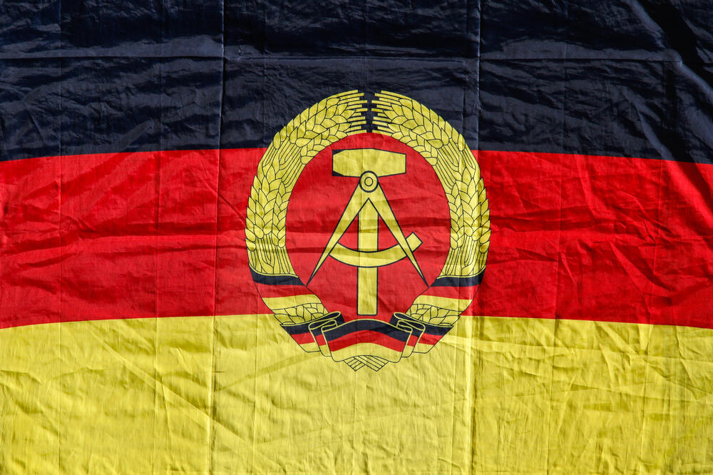 Zastava Istočne Njemačke (Ilustracija), Foto: Shutterstock