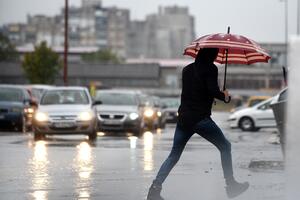 FOTO PRIČA iz Podgorice: Poplavile ulice, dvorišta...