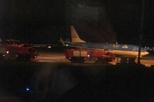 Amsterdam: Putnici i posada evakusani iz aviona, pilot slučajno...