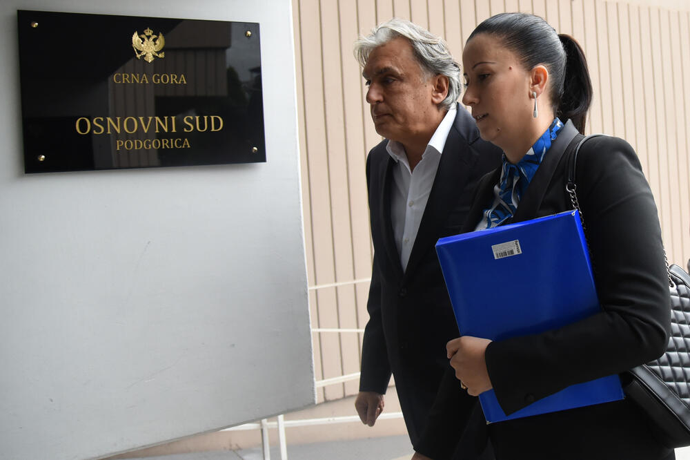 Lakićević Đuranović pred sudom tvrdila da zavjeru predvodi dekanica Spaić zbog toga što želi njene predmete, Foto: Savo Prelević