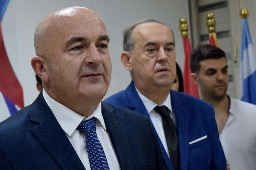 Zvaničan stav je bojkot Skupštine Crne Gore:Joković i Vasilije Lalošević, Foto: Luka Zeković
