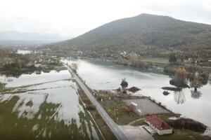 Snimak iz drona: Nikšićka naselja pod vodom
