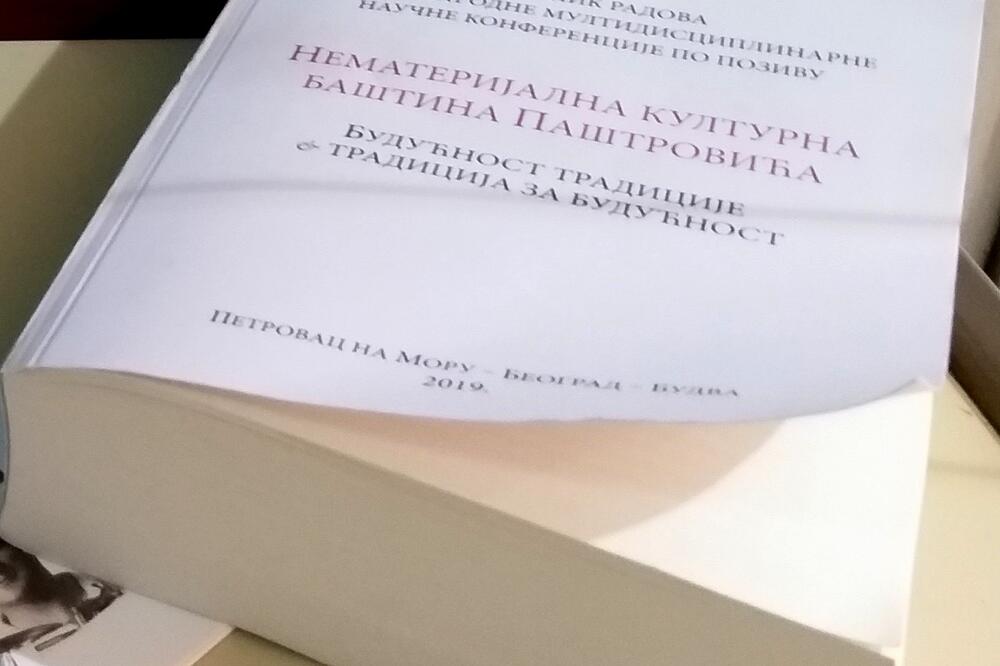 Zbornik posvećen kulturnom nasljeđu Paštrovića, Foto: Svetlana Mandić