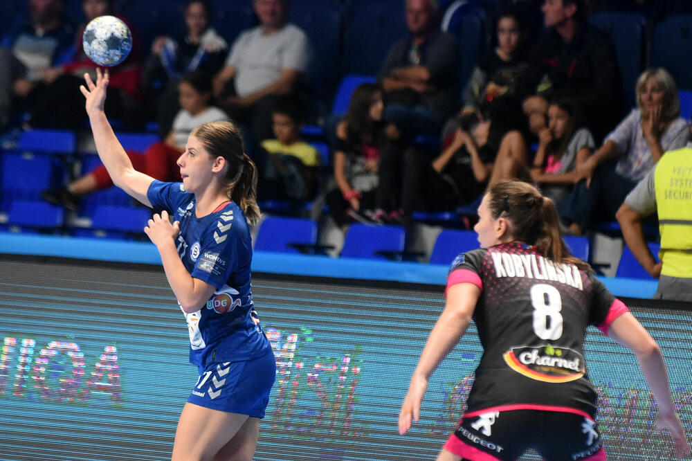 rijeme je za osvetu: Majda Mehmedović na prvoj utakmici sa Brestom, Foto: Boris Pejović