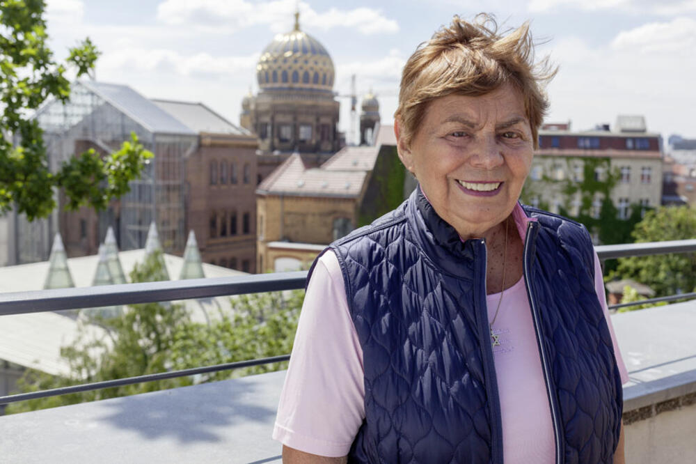 Vinkelman na krovu nekadašnje škole