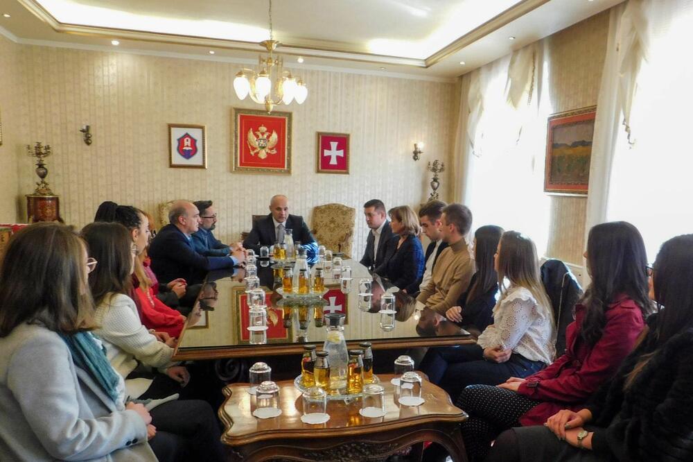 Stipendija za 15 studenata, Foto: Prijestonica.me