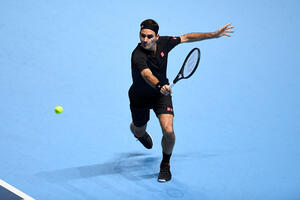 Federer bolji od Beretinija za prvi trijumf u Londonu