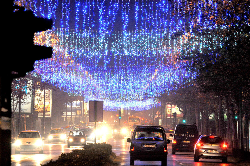 Za ukrase prethodnih godina dvaput manje novca izdvajano, Foto: Boris Pejović