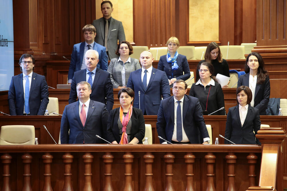 Članovi Vlade Moldavije na sjednici u parlamentu, Foto: Reuters