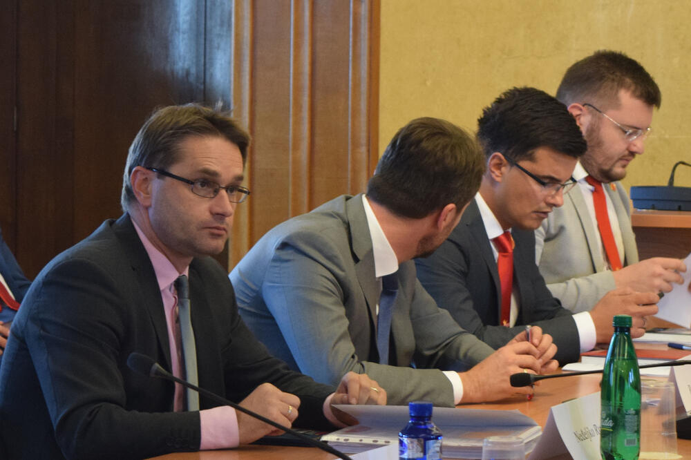 “Hoće li biti saglasnosti oko modela za sprovođenje dogovora”: Rudović sa kolegama iz opozicije, Foto: Luka Zeković