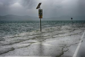 Olujno nevijeme hara Hrvatskom: Vjetar nosio sve pred sobom,...