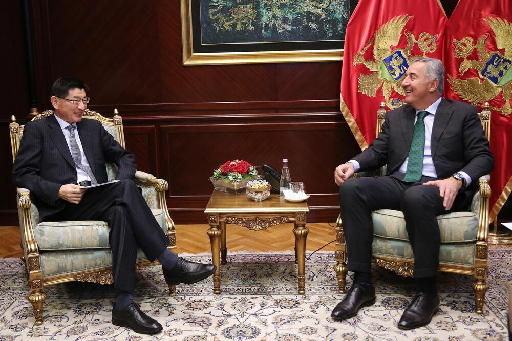 Đukanović sa japanskim ambasadorom, Foto: Služba za informisanje predsjednika Crne Gore