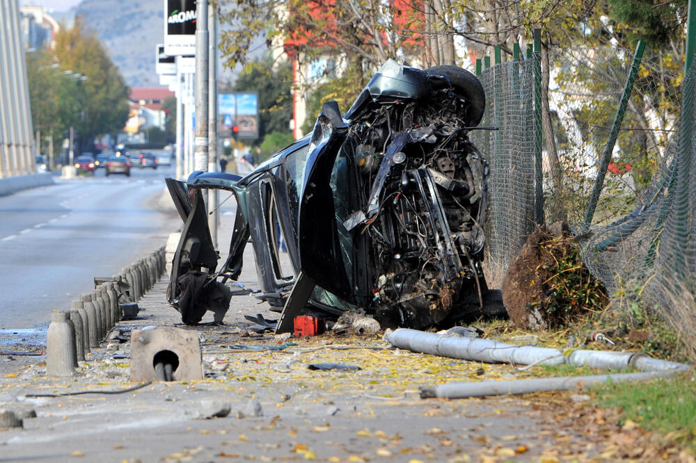 Neprilagođena brzina jedan od uzroka nesreća (Ilustracija), Foto: Savo Prelević