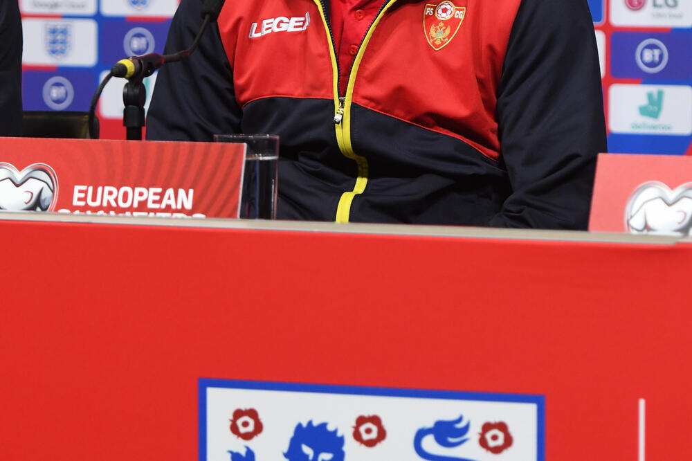 Fatos Bećiraj na pres konferenciji u Londonu, Foto: Savo Prelević