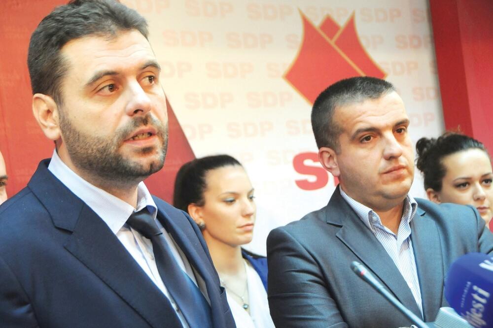 Vujović (lijevo), Foto: Luka Zeković