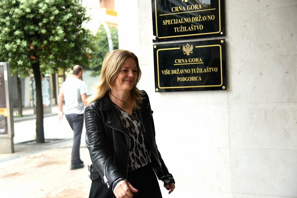 Rina Ivančević dolazi u Tužilaštvo, Foto: Savo Prelević