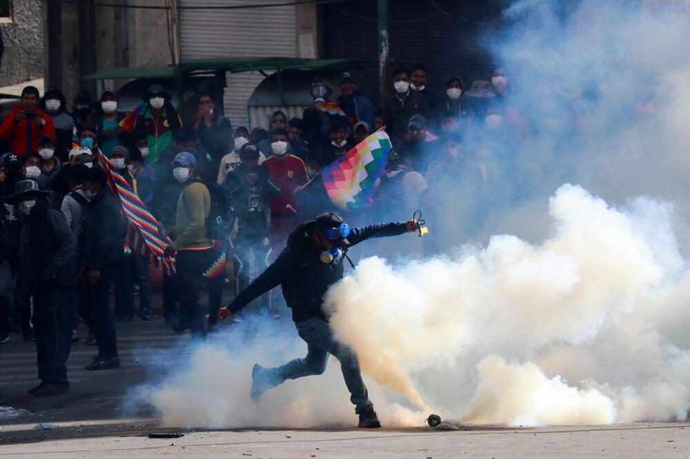 Neredi na ulicama, Foto: Reuters