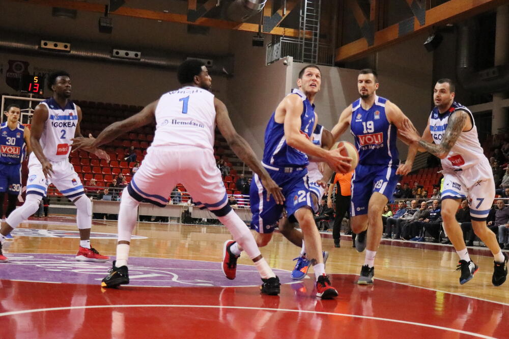 Nikola Ivanović na večerašnjoj utakmici, Foto: ABA liga